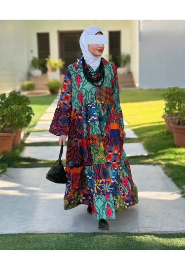 فستان كتان ذو نقشات جريئة